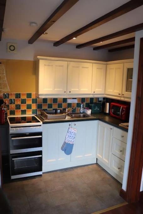 Garn Lodge Newtown  Esterno foto