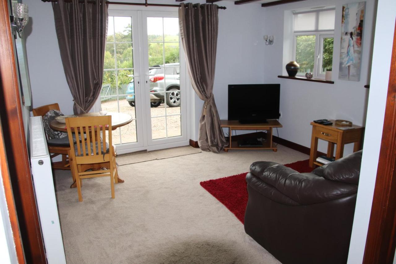 Garn Lodge Newtown  Esterno foto